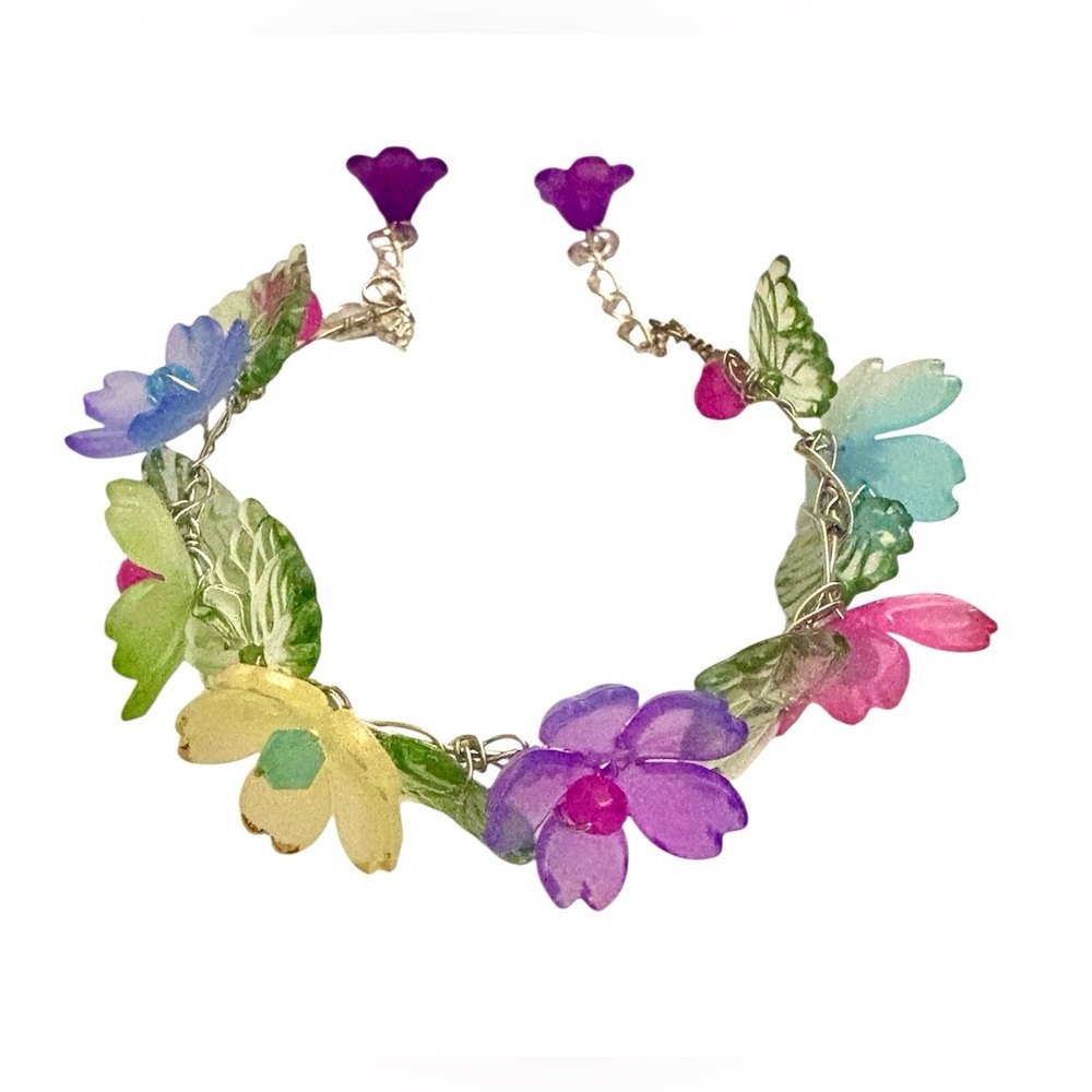 Fairy Bracelet Handwired with Lucite Flowers and Austrian Crystals for Girls - Picture 11 of 13